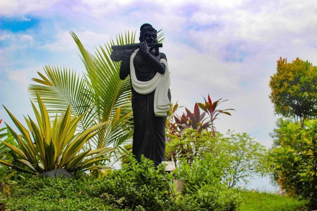 Hotel Merdeka Kediri Kediri  Dış mekan fotoğraf