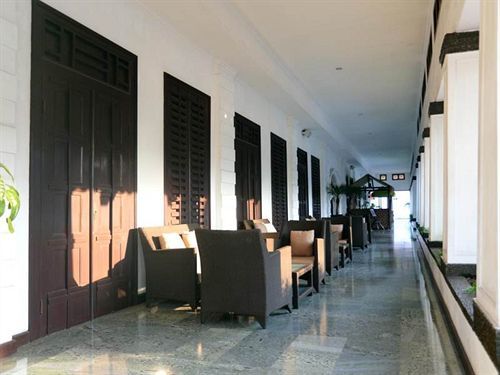 Hotel Merdeka Kediri Kediri  Dış mekan fotoğraf