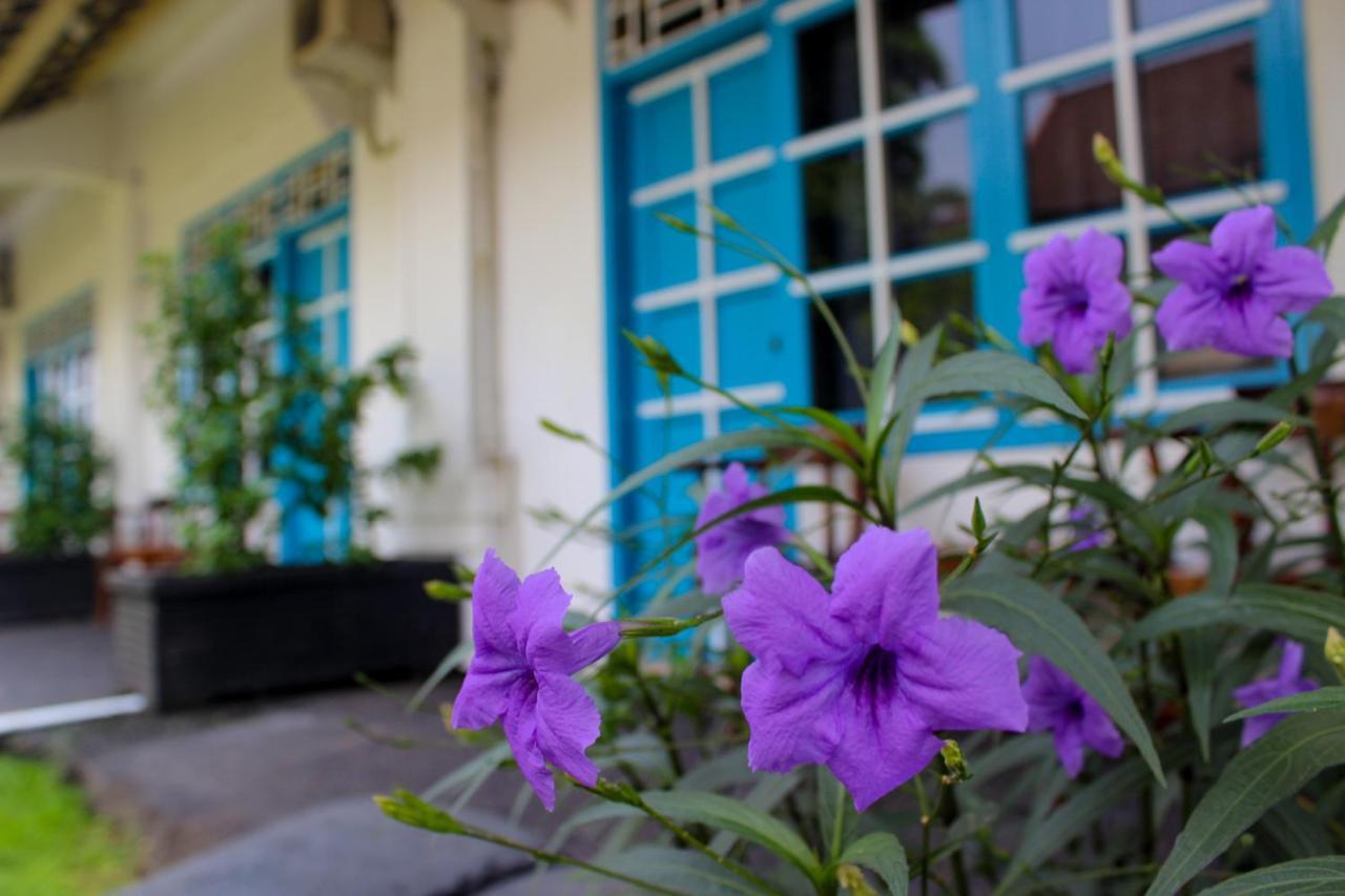 Hotel Merdeka Kediri Kediri  Dış mekan fotoğraf